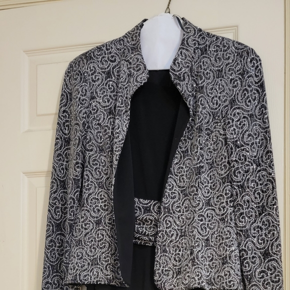 Ladies 2Pc Set - Picture 1 of 10